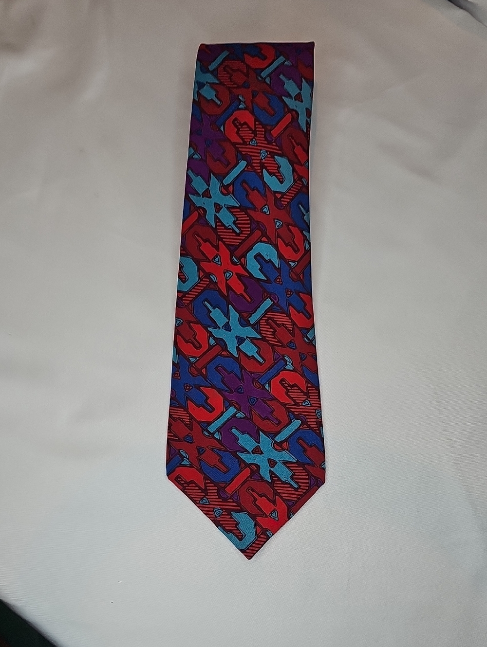 Missoni Men's Red Graphic Pattern Silk Tie - Made In SPAIN